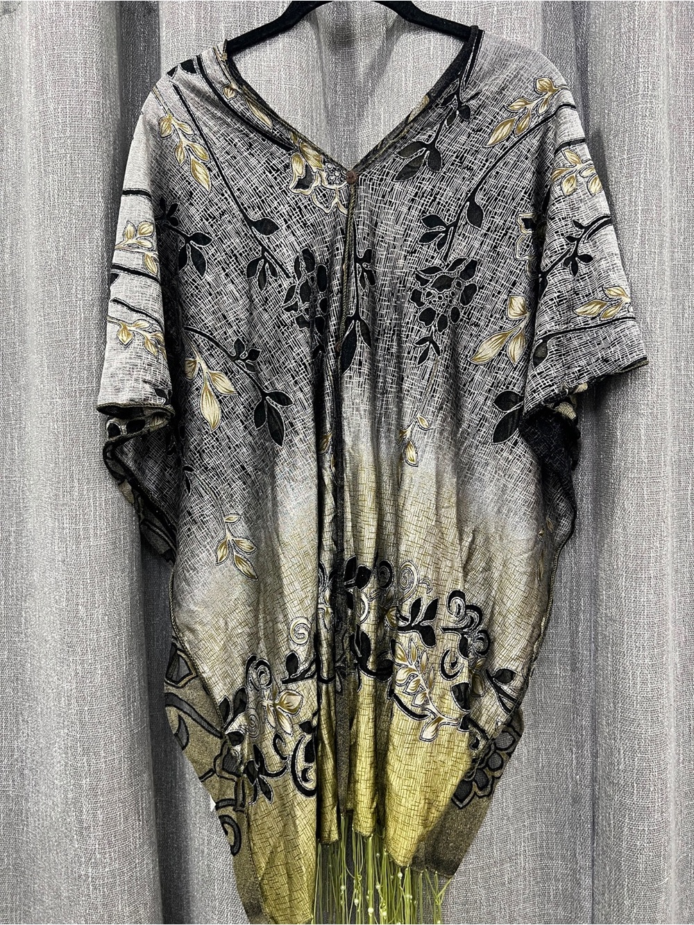 Source Unknown Gray and Olive Floral V-Neck Kaftan